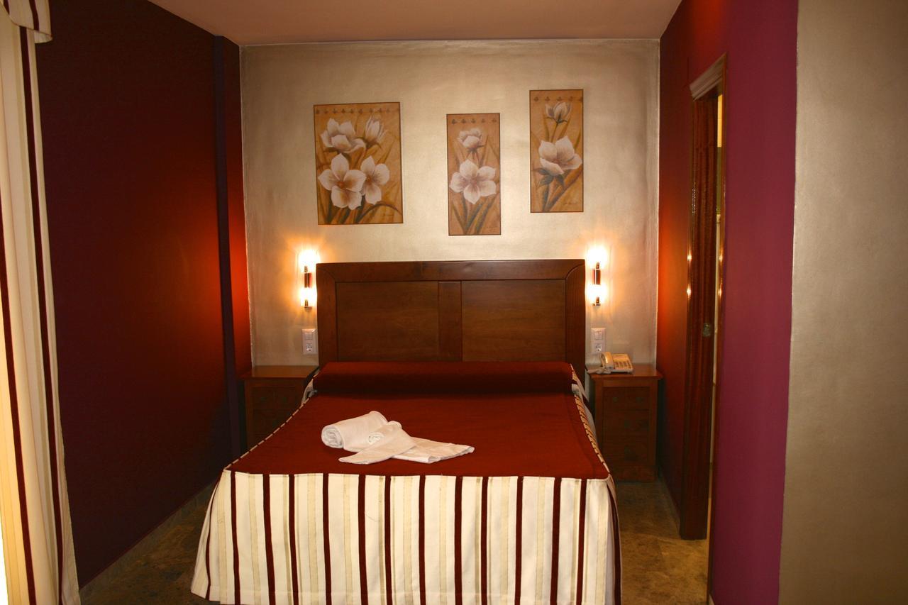 Apartamentos La Fuente Kordoba Ruang foto